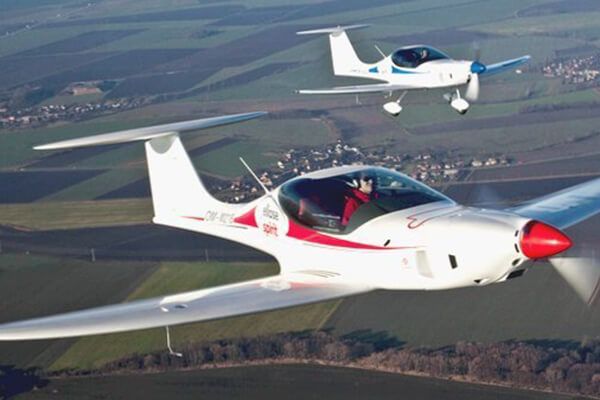 Dual flying lesson Formation Flight, Barrie ON